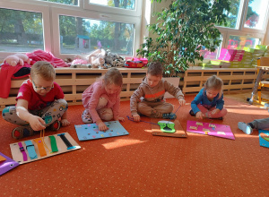 Zajęcia manipulacyjno - sensoryczne