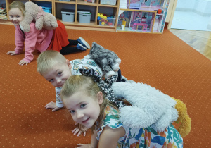 Zabawy ruchowe z misiami