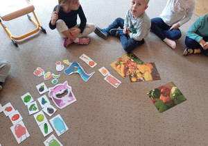 Dzieci podczas zajęć na temat warzyw i owoców